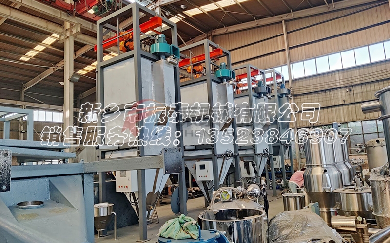 解密鈦白粉噸袋拆包機(jī)，讓你輕松應(yīng)對(duì)粉塵問(wèn)題